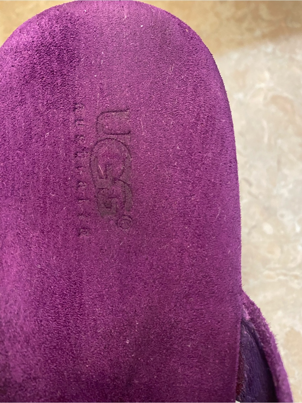 UGG Women's Plum Suede Thong Sandals - Picture 8 of 9